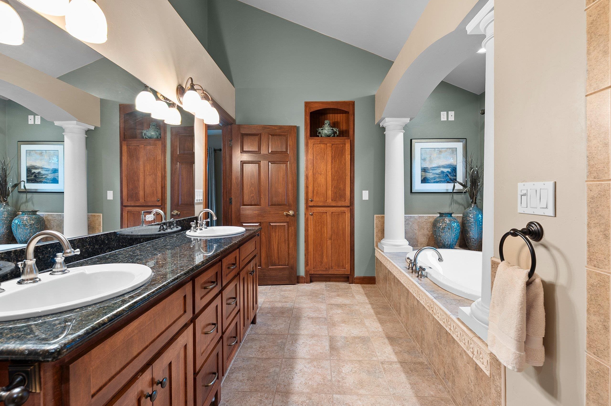 976 Springfield Drive De Pere, WI 54115 - Photo 33 of 83