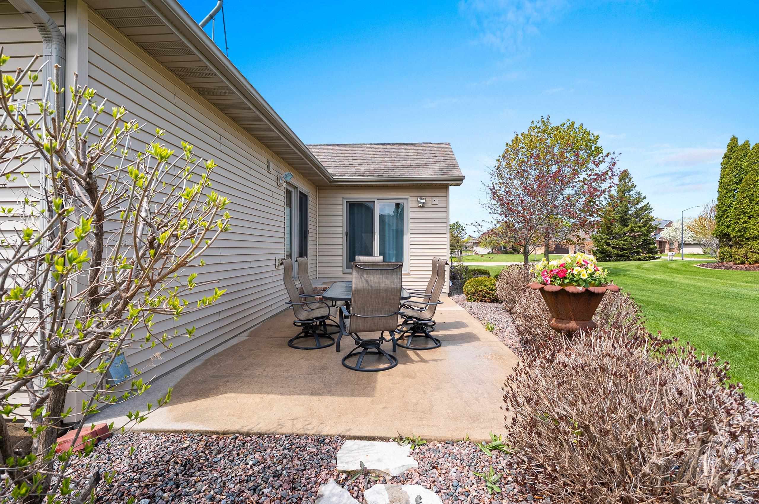 976 Springfield Drive De Pere, WI 54115 - Photo 59 of 83