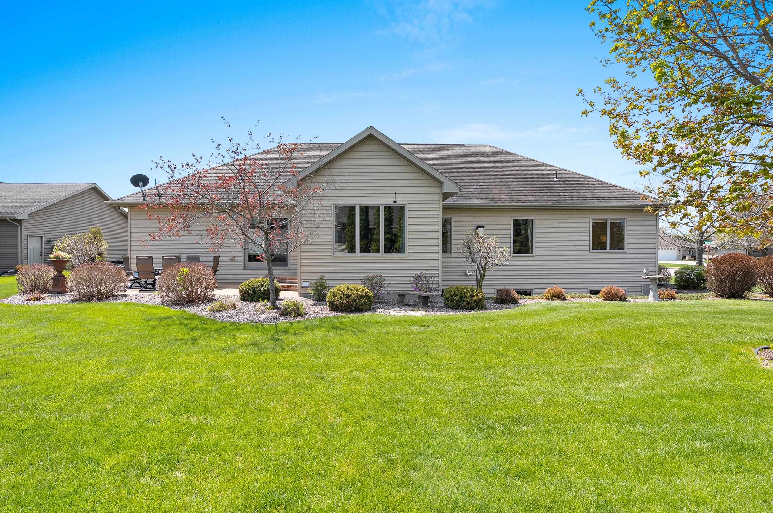976 Springfield Drive De Pere, WI 54115 - Photo 60 of 83