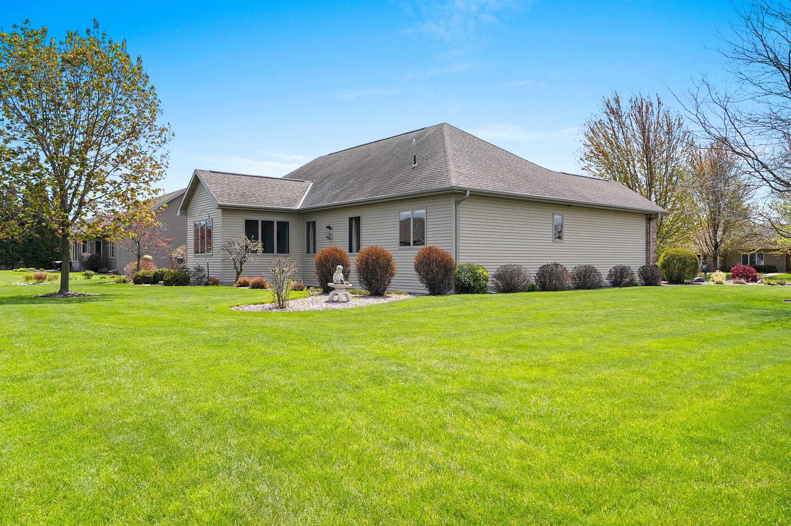 976 Springfield Drive De Pere, WI 54115 - Photo 64 of 83