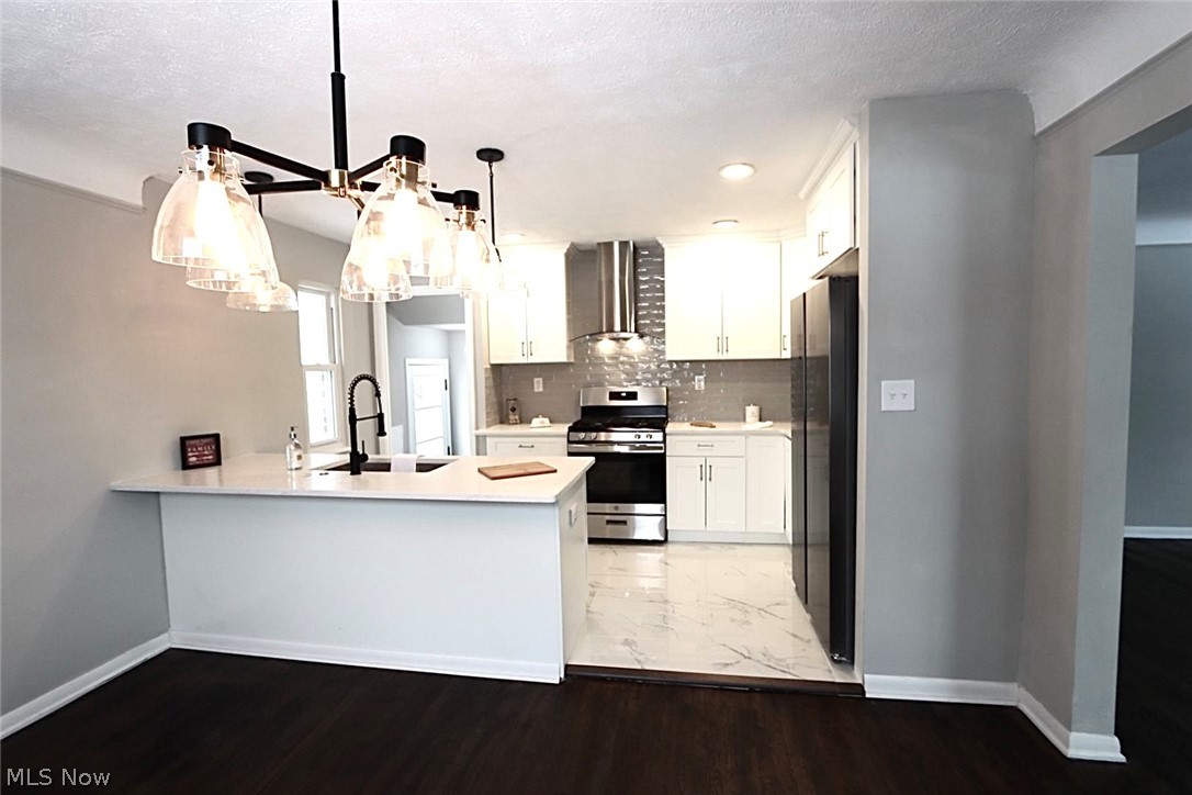 6093 Stanbury Road Parma, OH 44129 - Photo 5 of 33 Gallery Image 5