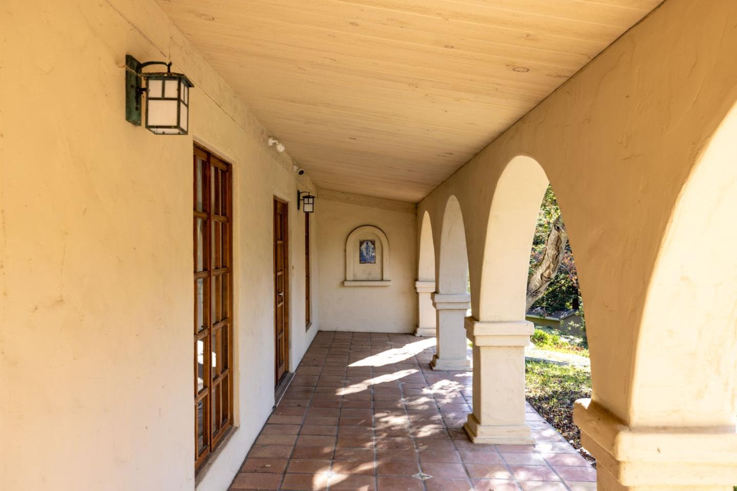 90 Harper Canyon Road Salinas, CA 93908 - Photo 5 of 47