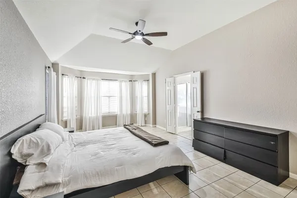 $2,300 | 4214 Maidenhead Drive, Pasadena, TX 77504