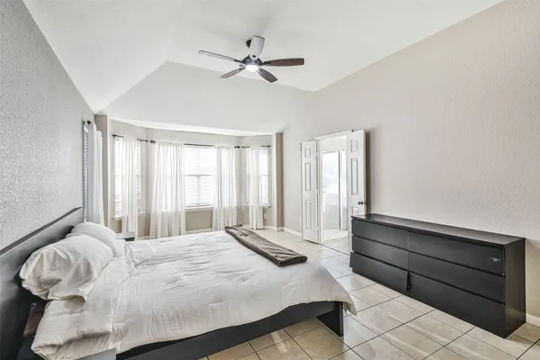 $2,300 | 4214 Maidenhead Drive, Pasadena, TX 77504