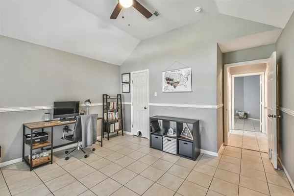 $2,300 | 4214 Maidenhead Drive, Pasadena, TX 77504