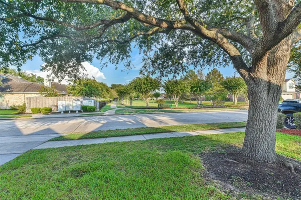 $2,300 | 4214 Maidenhead Drive, Pasadena, TX 77504