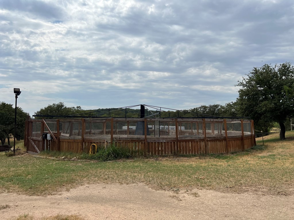 147 Other Rochelle, TX 76872 - Photo 11 of 38 Gallery Image 11