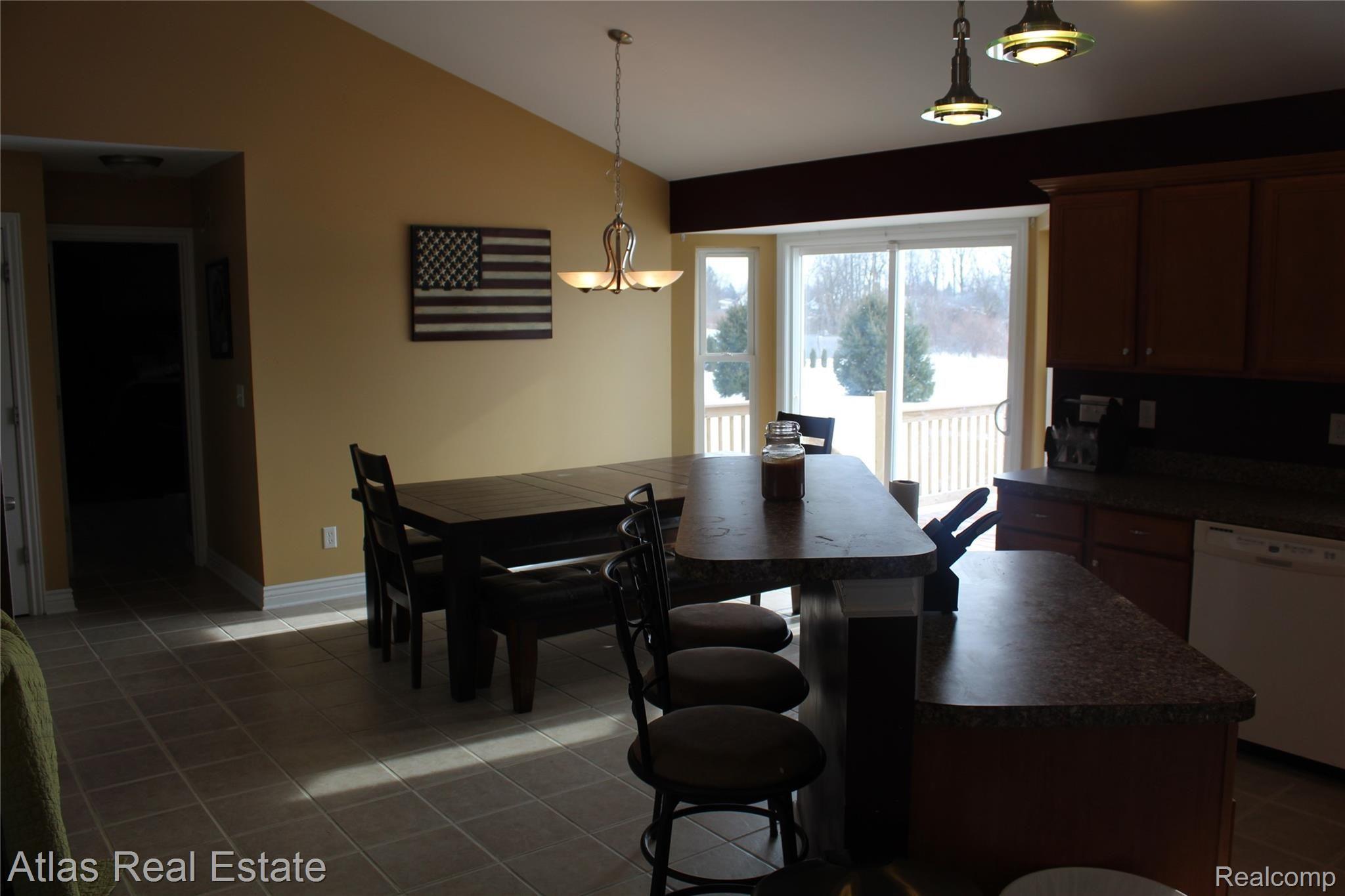 5430 East Carpenter Road Flint, MI 48506 - Photo 8 of 37 IMG_0260.JPG