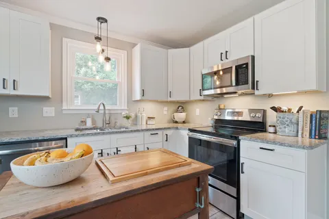 $420,000 | 923 Shauna Drive, Nashville, TN 37214