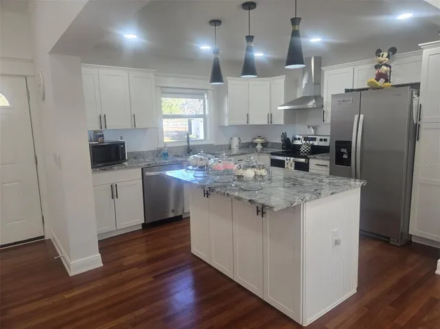 $2,500 | 13091 Old Crystal River Road, Brooksville, FL 34601