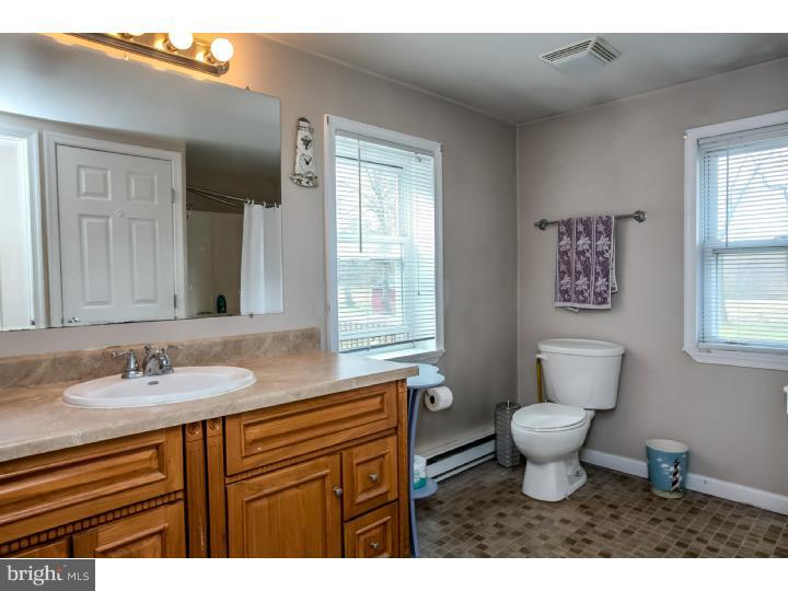 971 Laurelwood Road Pottstown, PA 19465 - Photo 12 of 13 Bathroom