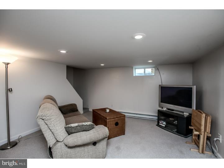 971 Laurelwood Road Pottstown, PA 19465 - Photo 8 of 13 Family Room