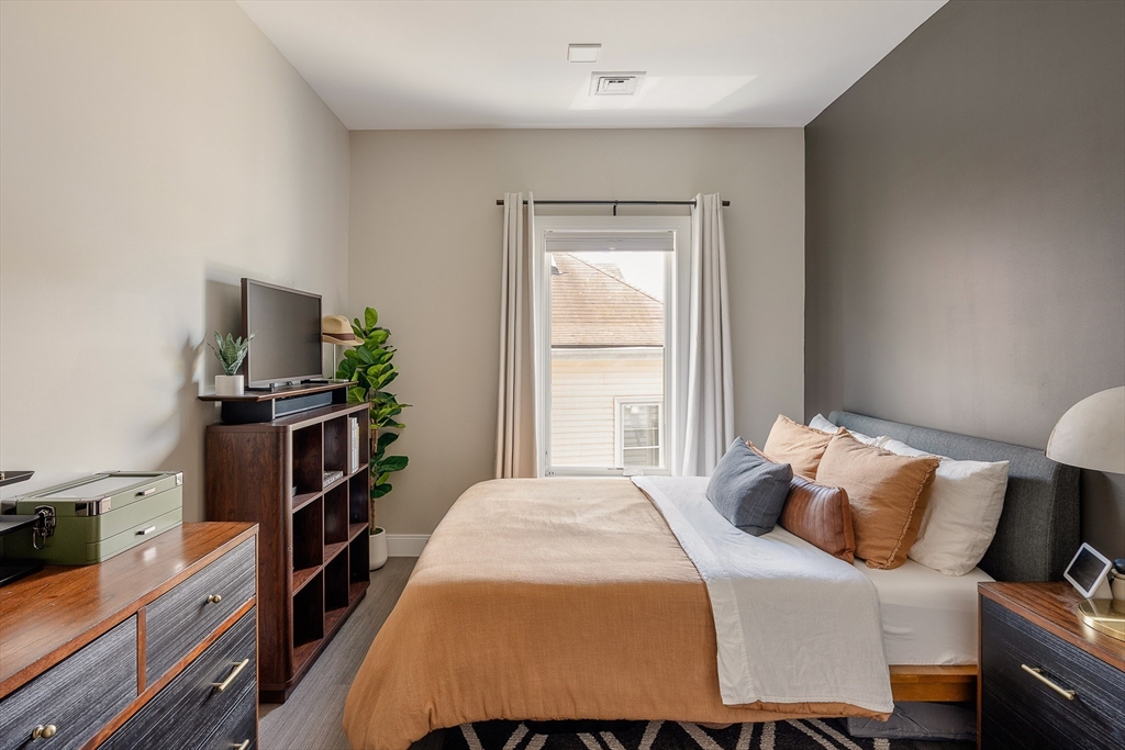 11 Walley Street, Unit 306 Boston, MA 02128 - Photo 12 of 20