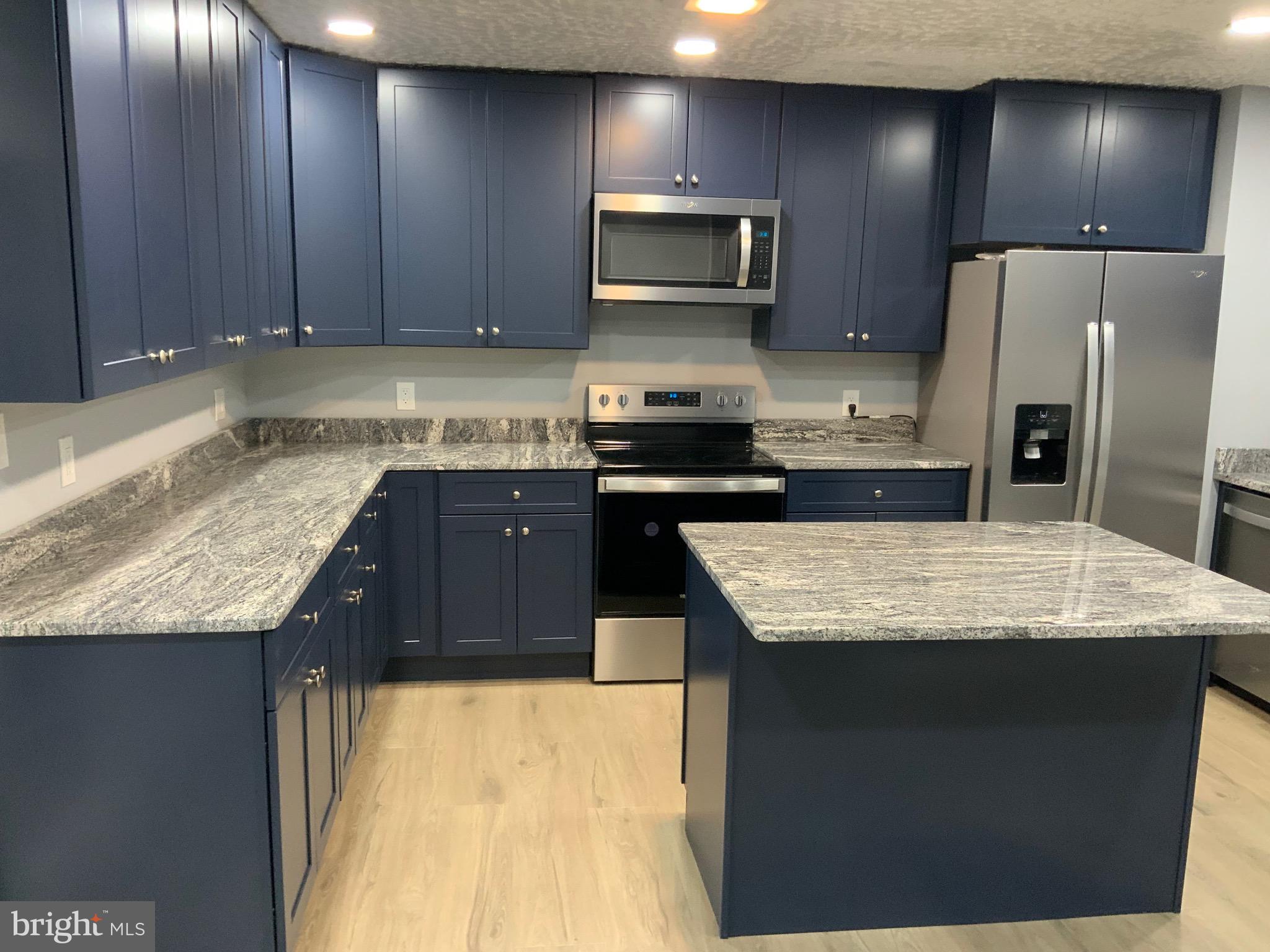 9414 Taney Road Manassas, VA 20110 - Photo 9 of 46 42 INCH SOFT CLOSE CABNITES