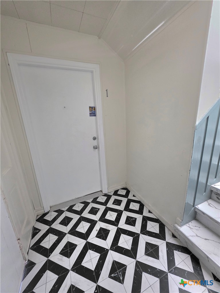 805 Sissom Road Killeen, TX 76541 - Photo 2 of 32