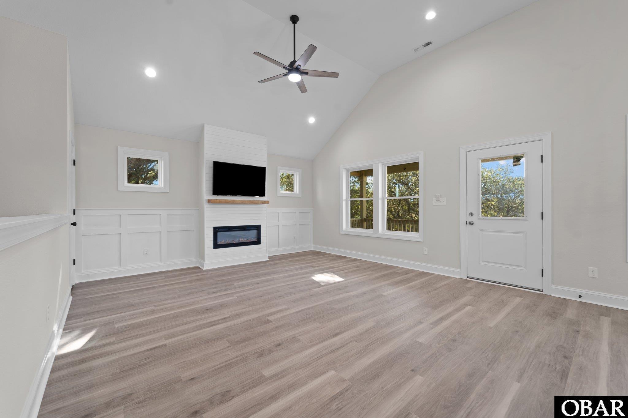 GREAT ROOM FOR FUN TIMES