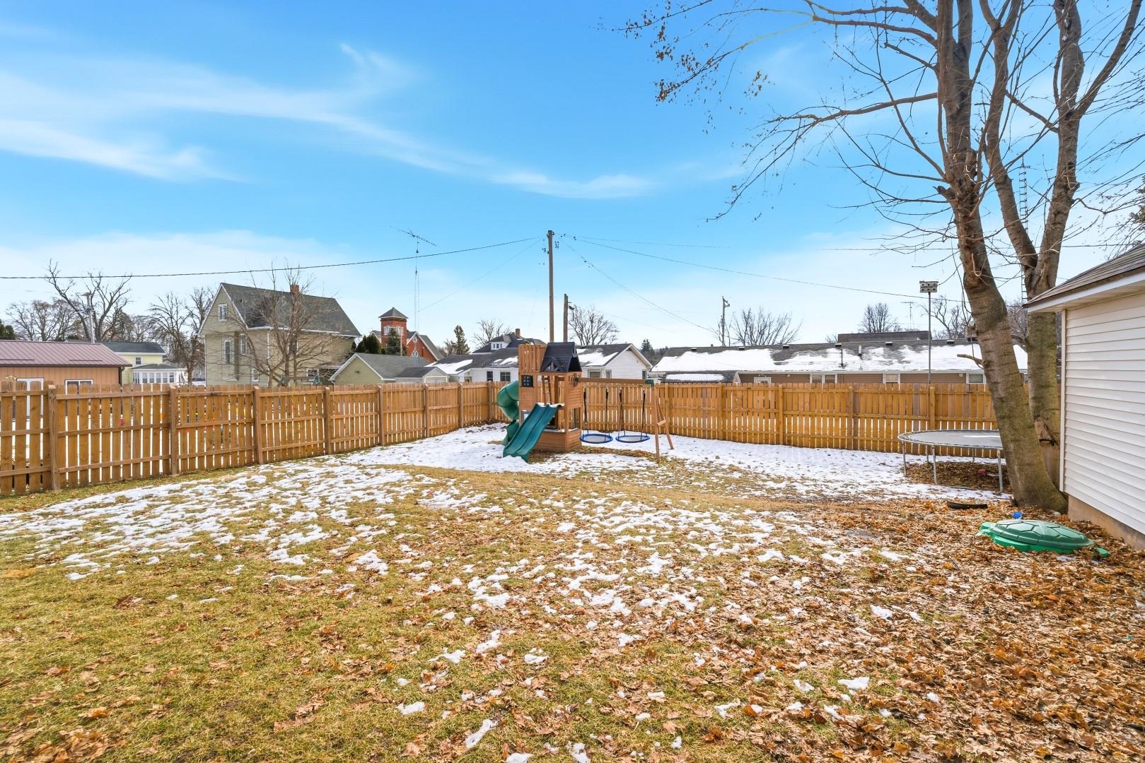 250 West Caroline Street Markesan, WI 53946 - Photo 32 of 43