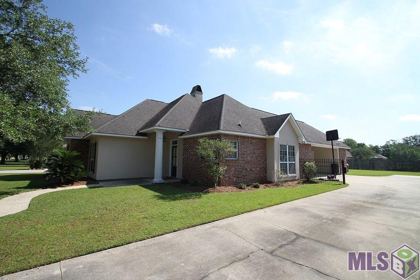 17044 Rennes Road Prairieville, LA 70769 - Photo 2 of 22 Gallery Image 2