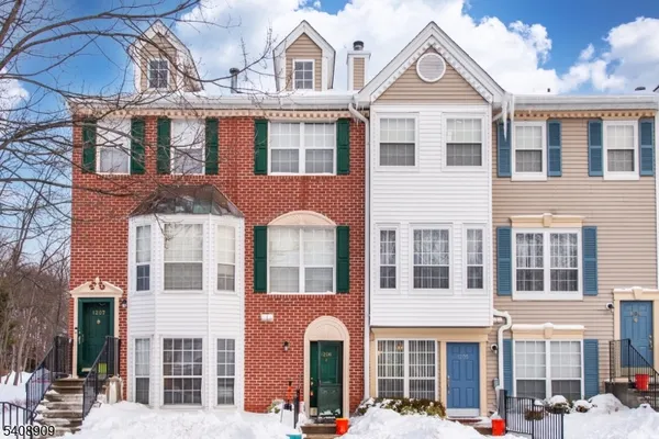 $325,000 | 1206 Sycamore Lane, Mahwah, NJ 07430