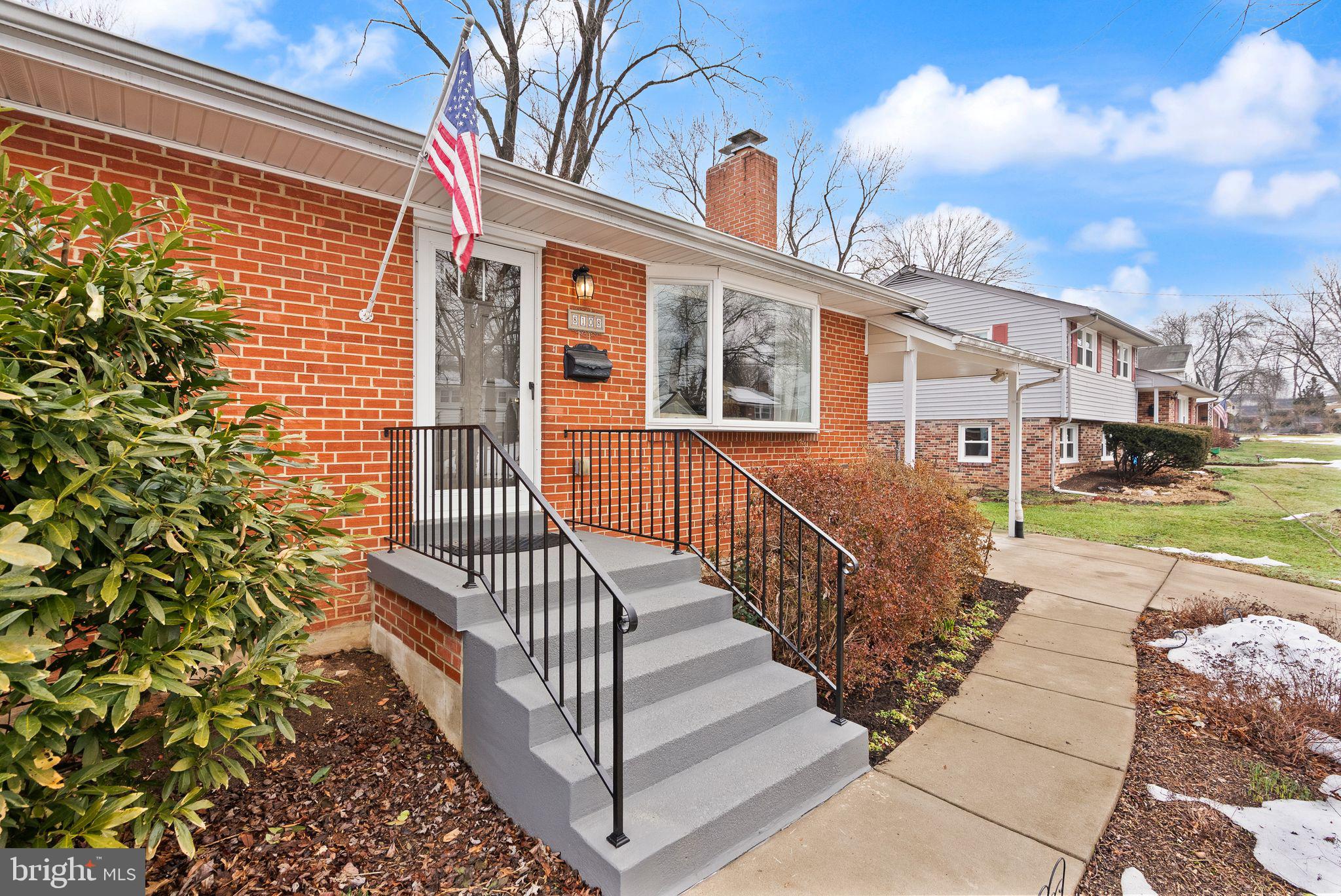 8108 Carrick Lane Springfield, VA 22151 - Photo 4 of 46