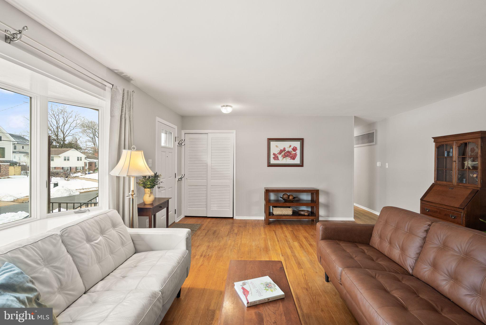 8108 Carrick Lane Springfield, VA 22151 - Photo 7 of 46