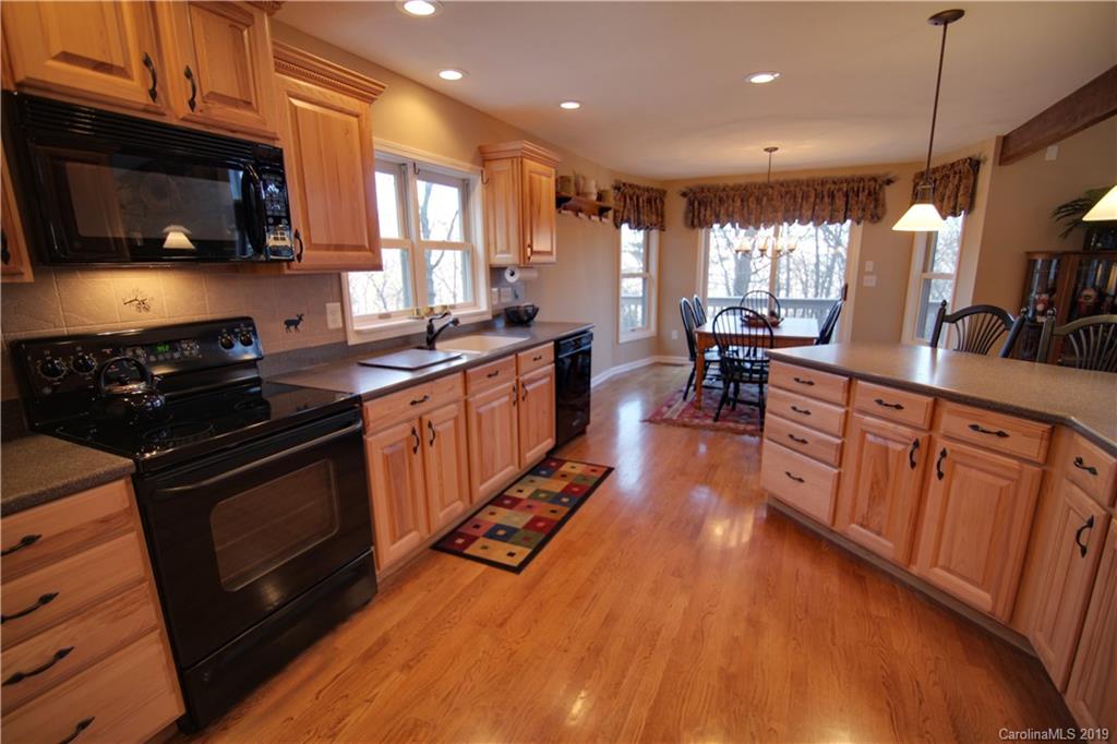 292 Cardinal Road Lake Lure, NC 28746 - Photo 7 of 36 Gallery Image 7