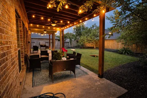 $392,000 | 26037 Kings Mill Crest Drive, Kingwood, TX 77339