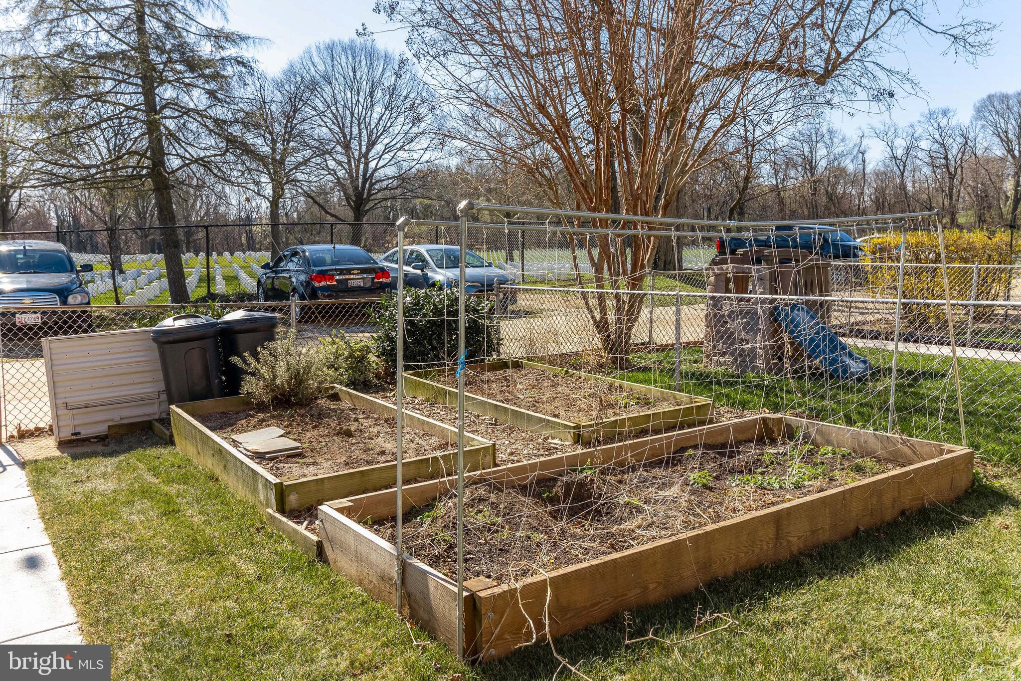 153 Garden Ridge Road Baltimore, MD 21228 - Photo 38 of 40 Beautiful Flat Fenced Yard