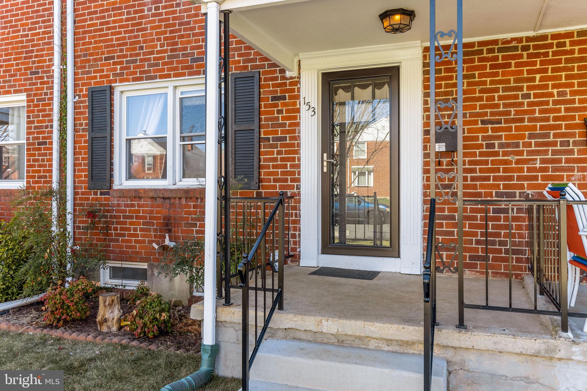 153 Garden Ridge Road Baltimore, MD 21228 - Photo 8 of 40 Life is Great in 21228