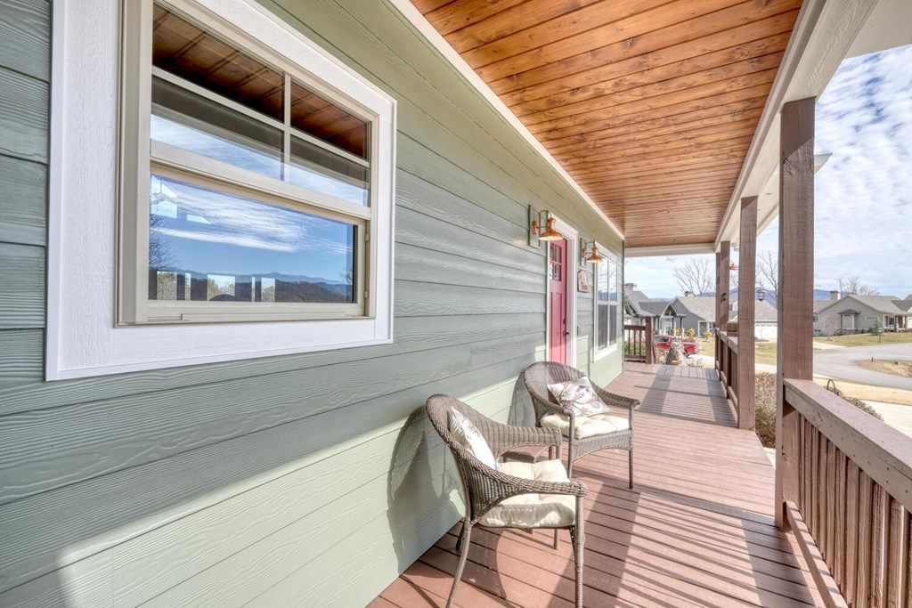 368 Ivy Log Heights Road Young Harris, GA 30582 - Photo 17 of 55