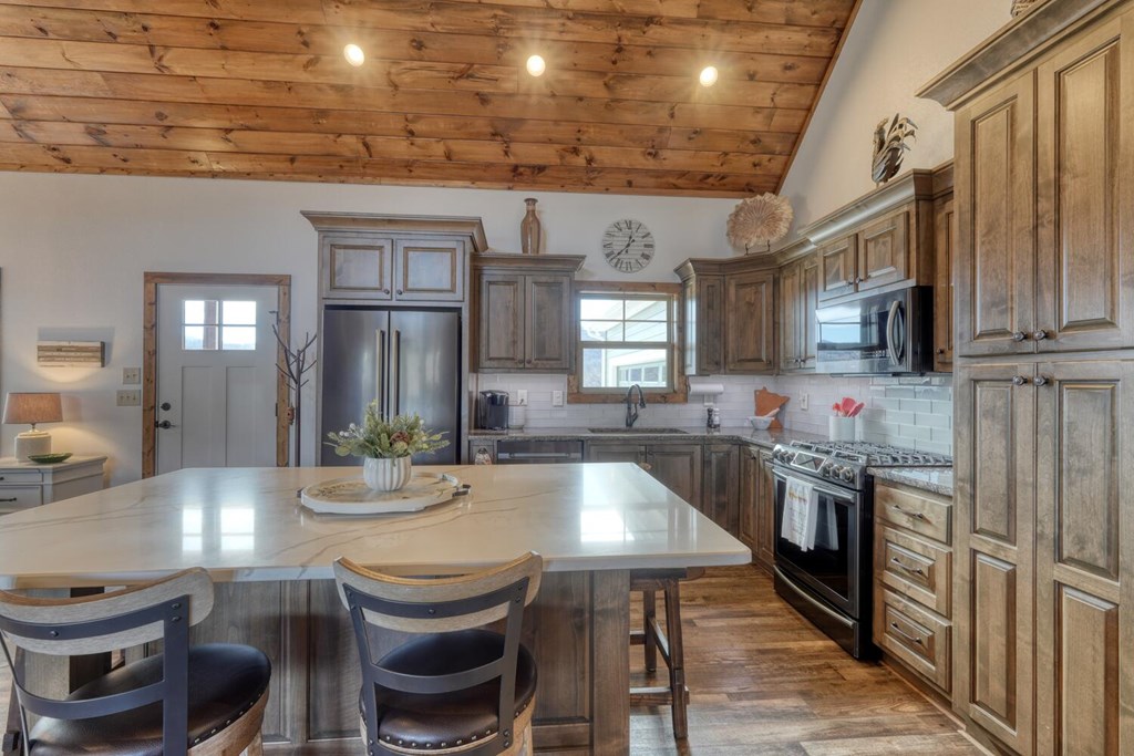 368 Ivy Log Heights Road Young Harris, GA 30582 - Photo 19 of 55