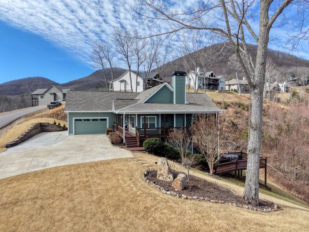 368 Ivy Log Heights Road Young Harris, GA 30582 - Photo 8 of 55