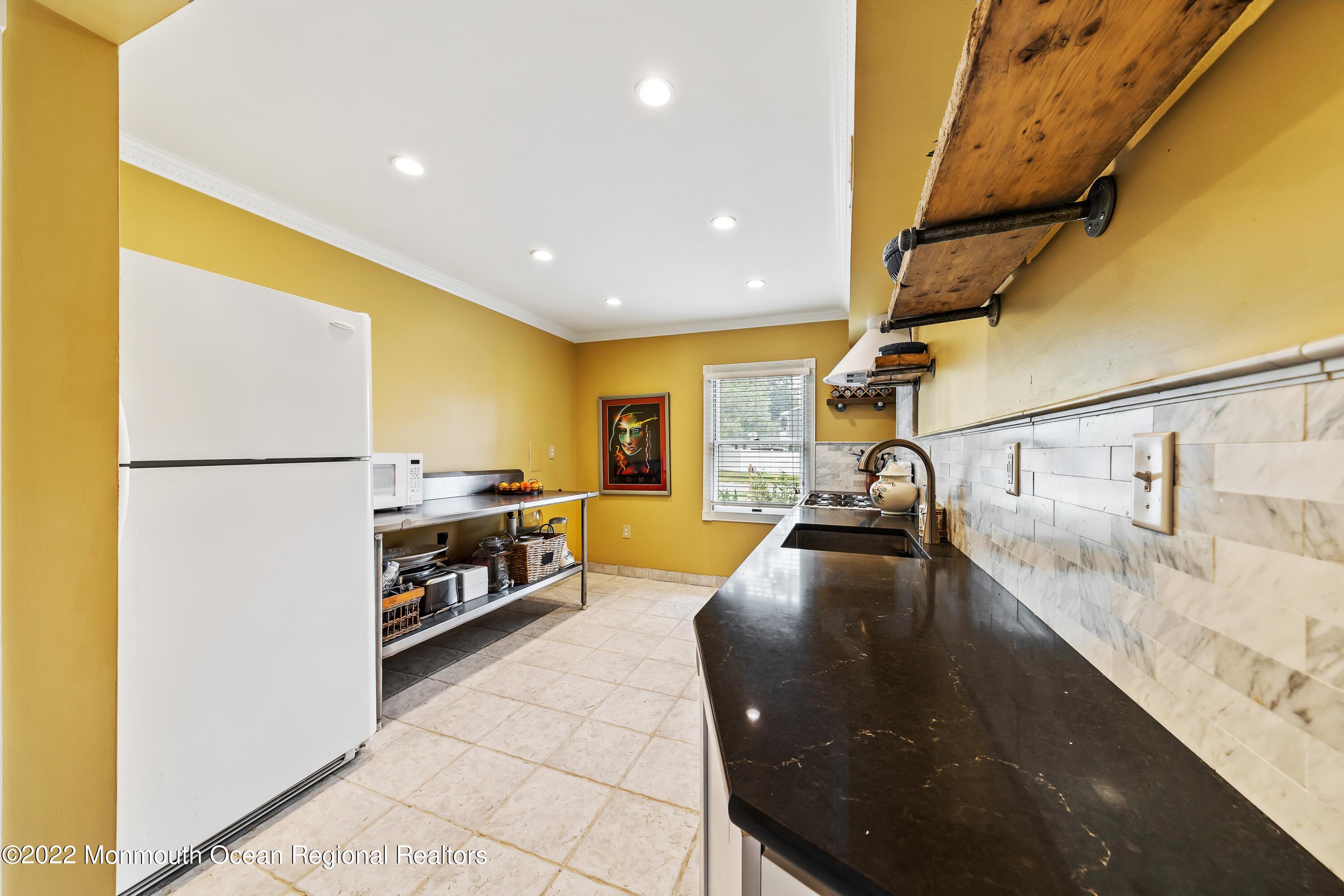 689 Millbrook Road Brick, NJ 08724 - Photo 25 of 44 689MillbrookRd-EDIT 18