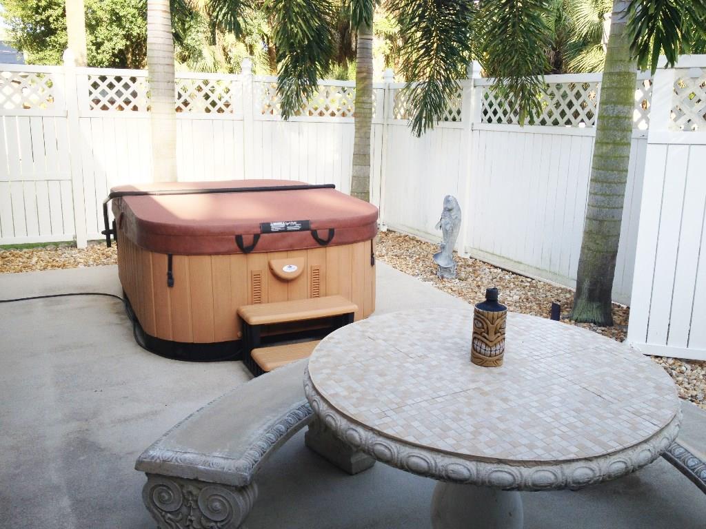 8105 Kenwood Road Fort Pierce, FL 34951 - Photo 8 of 12 Gallery Image 8