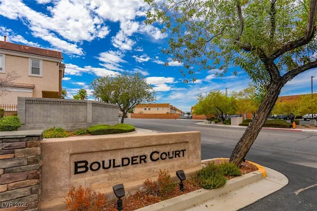 $325,000 | 6568 Strolling Plains Lane, Unit 102, Henderson, NV 89011