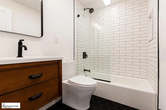 $4,595,000 | 72 Verandah Place | Cobble Hill