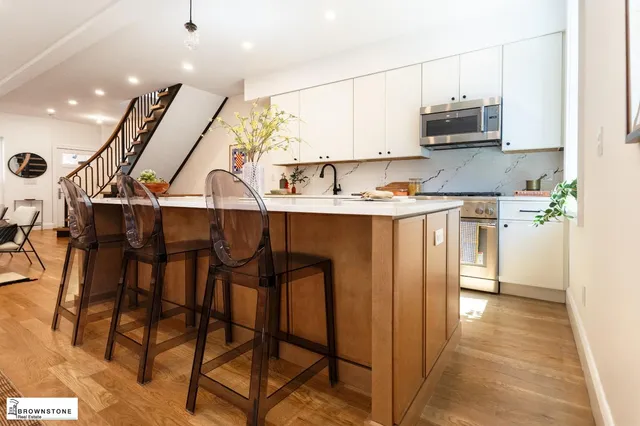 $4,595,000 | 72 Verandah Place | Cobble Hill