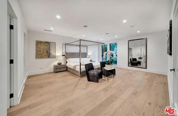 $65,000 | 721 North Beverly Drive, Beverly Hills, CA 90210