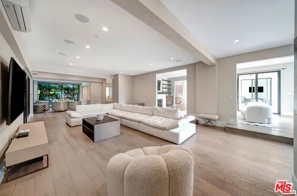 $65,000 | 721 North Beverly Drive, Beverly Hills, CA 90210