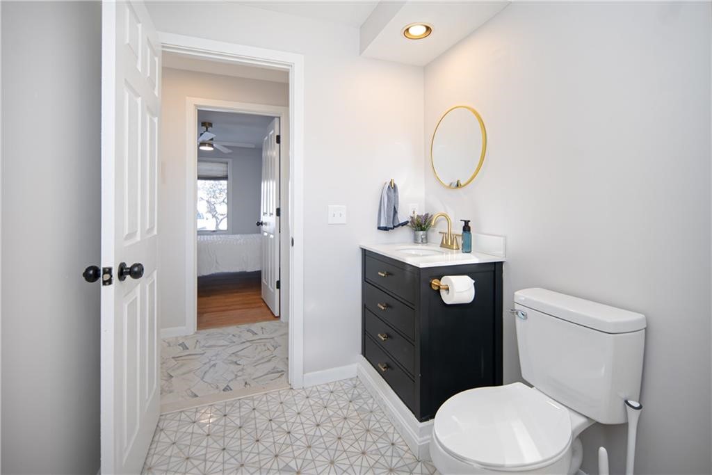 262 Wood Hill Road Narragansett, RI 02882 - Photo 23 of 40