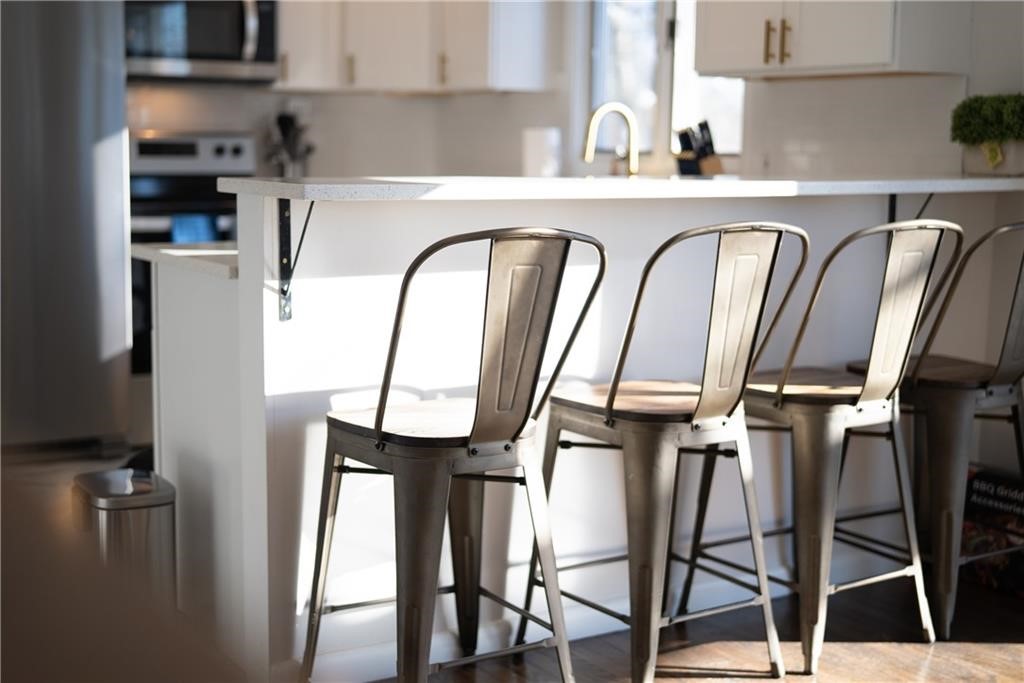 262 Wood Hill Road Narragansett, RI 02882 - Photo 10 of 40