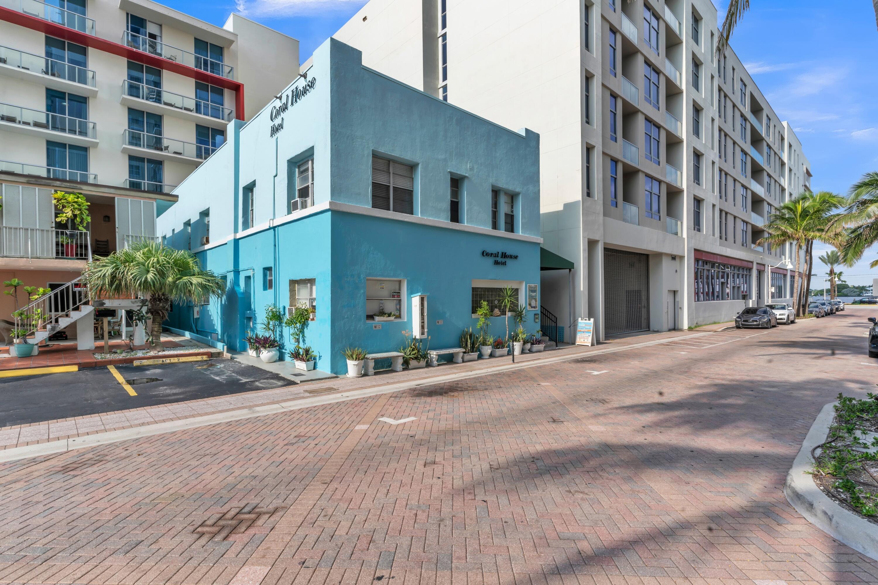 324 Indiana Street, Unit 3 Hollywood, FL 33019 - Photo 1 of 29 3acc12d1961262c412c3087c0941833a