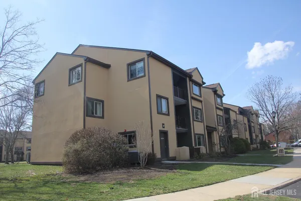 $2,050 | 3121 Sayre Drive, Plainsboro, NJ 08540