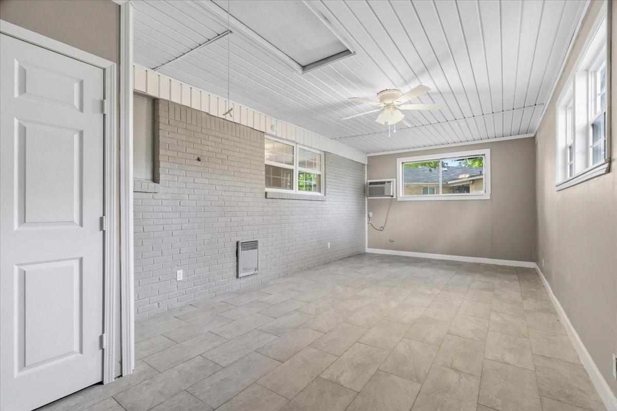 1176 South White Station Road Memphis, TN 38117 - Photo 10 of 15 Empty room