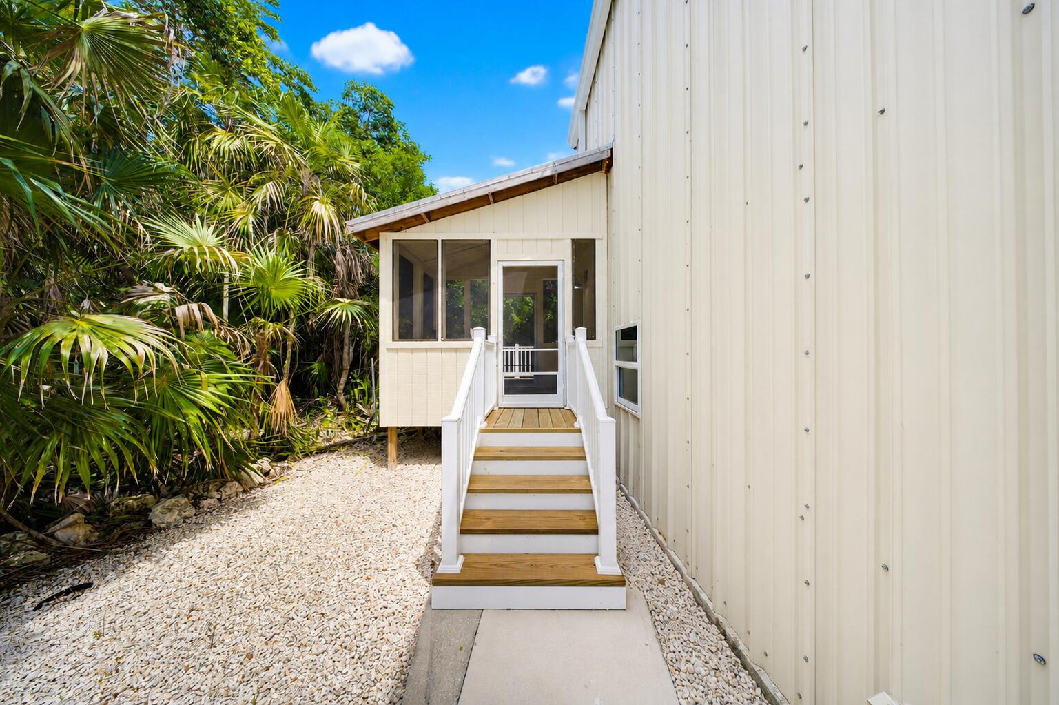 57733 Morton Street Marathon, FL 33050 - Photo 194 of 247 Apartment Entrance