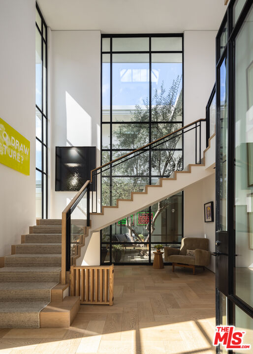 9509 Heather Road Beverly Hills, CA 90210 - Photo 3 of 19