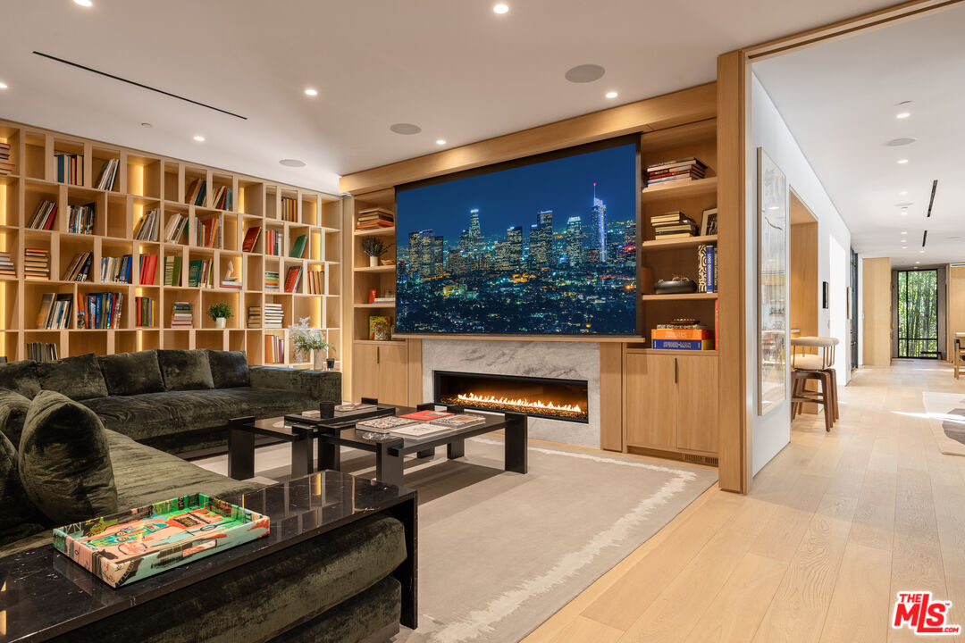 9509 Heather Road Beverly Hills, CA 90210 - Photo 9 of 19