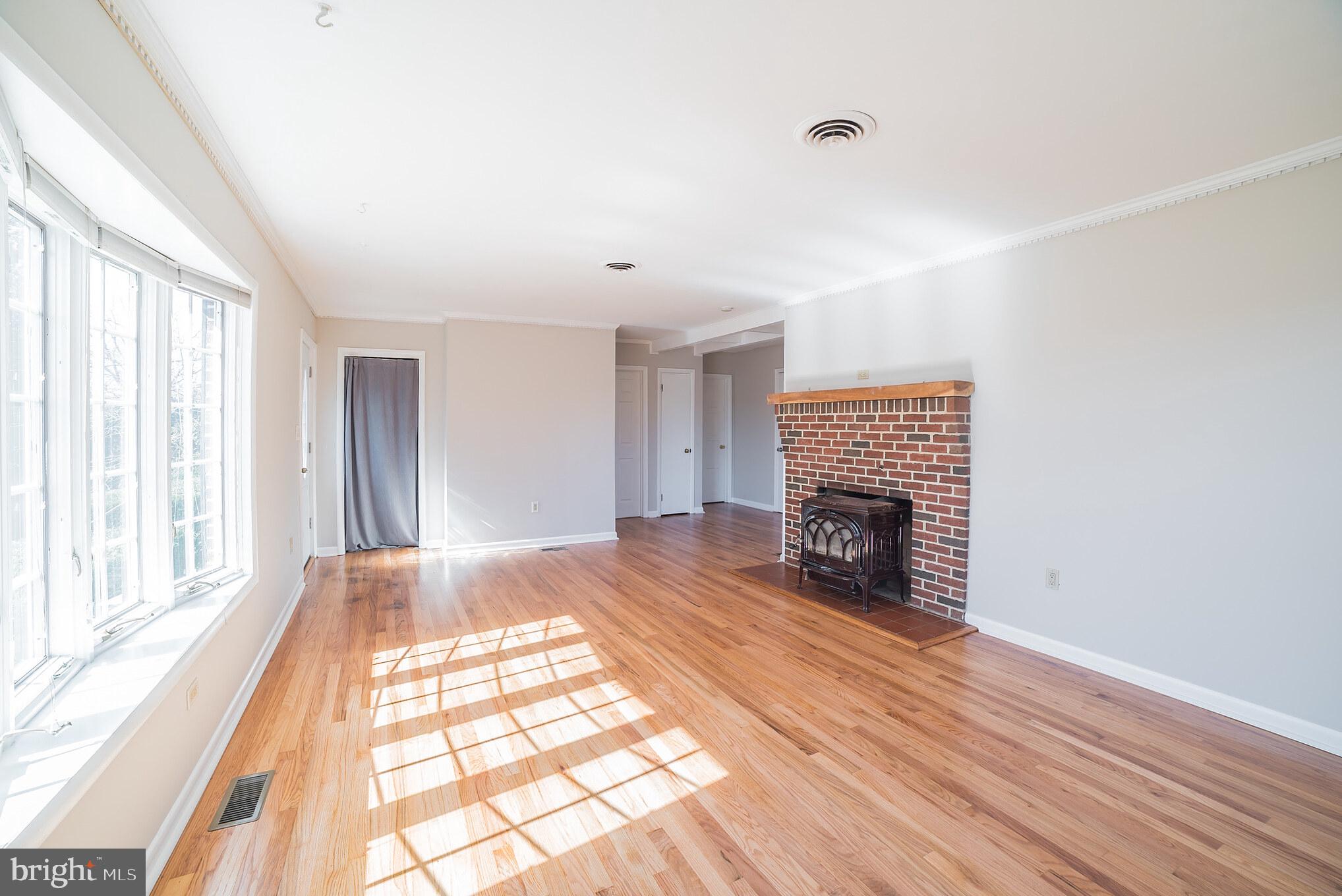 11400 Frederick Road Ellicott City, MD 21042 - Photo 4 of 18 Gallery Image 4