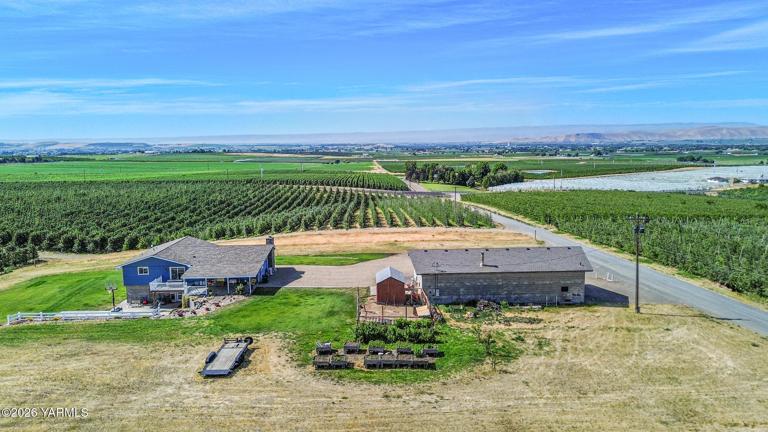 2301 Houghton Road Zillah, WA 98953 - Photo 33 of 34 Backyard Aerial View