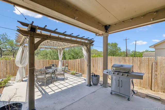 a view of a house with a tub
